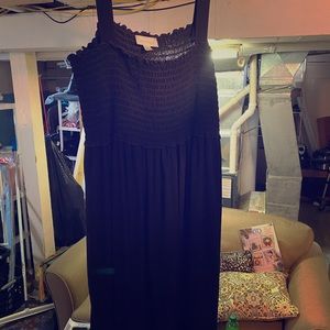 Plus size black dress